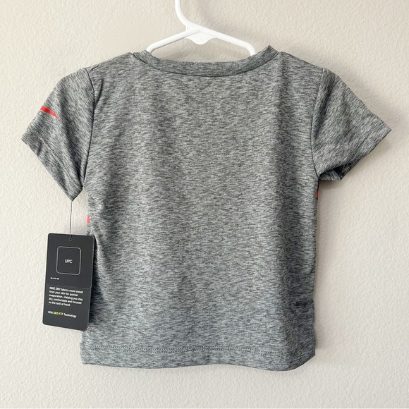 Nike Dri-Fit Baby Boys Logo Short Sleeve Tee Shirt Gray Size 12 Months NEW - Picture 4 of 6